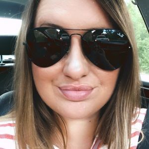 Meet your Posher, Mallory